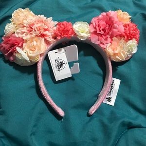 LAST PAIR!! Disney Parks Minnie Ears floral